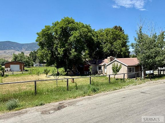 3rd image of 2 Hammon Dr