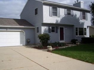 2202 Briarhill Dr, Lansing, MI 48917