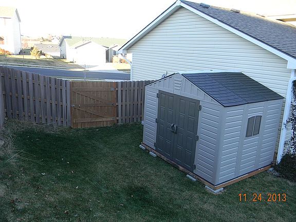 3rd image of 1235 SW Latour Peak St