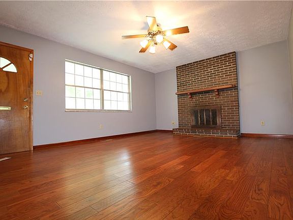 4th image of 673 Huddleston Ave