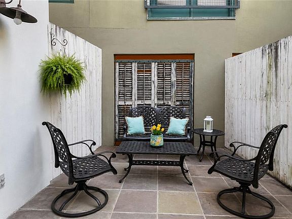 4th image of 1201 Chartres St APT 19