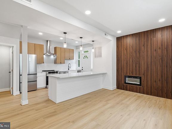 5th image of 4112 5th St NW