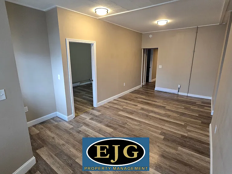 504 Main St #1 — Photo 21