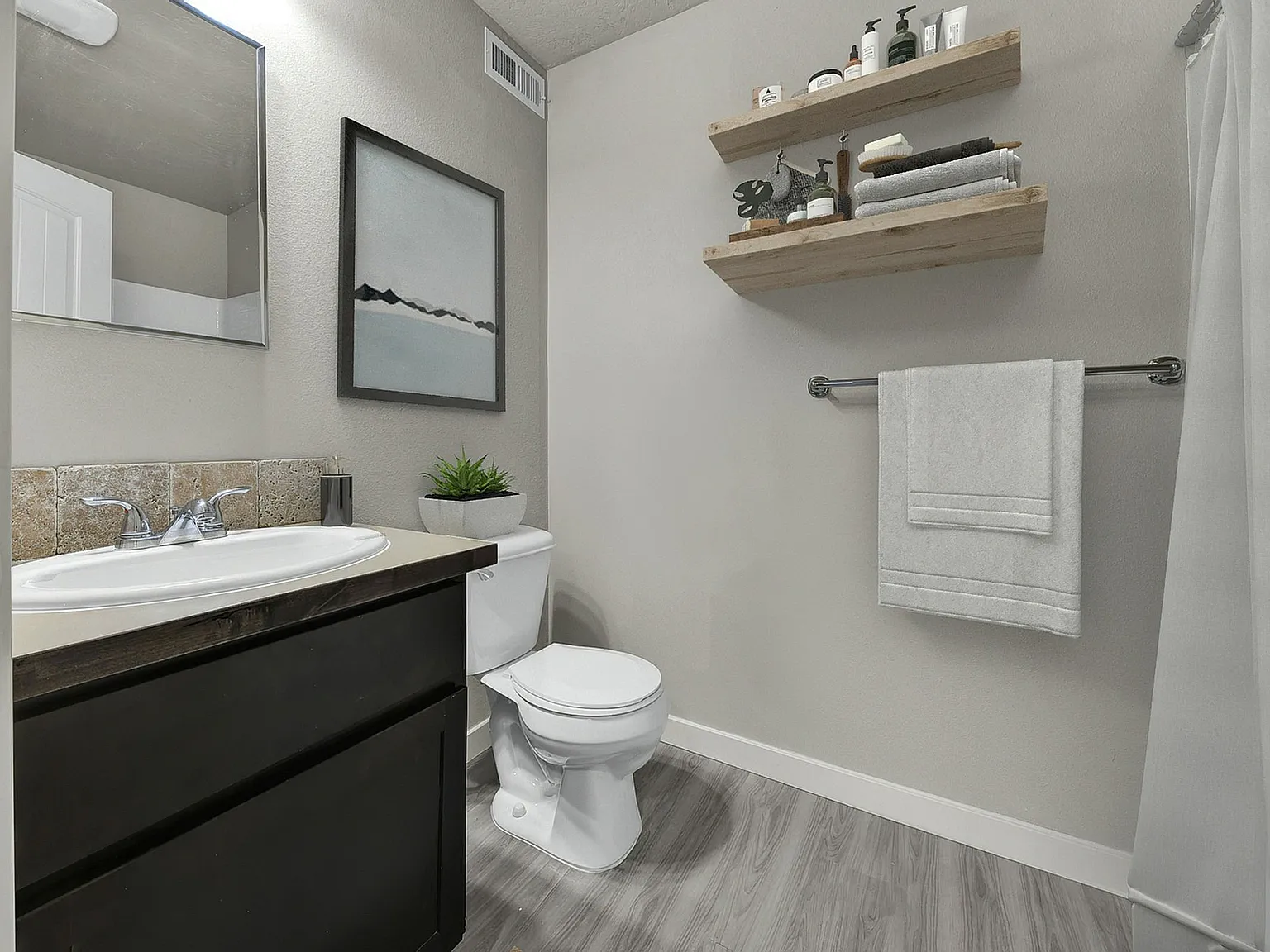 Centerpoint Townhomes — Photo 4