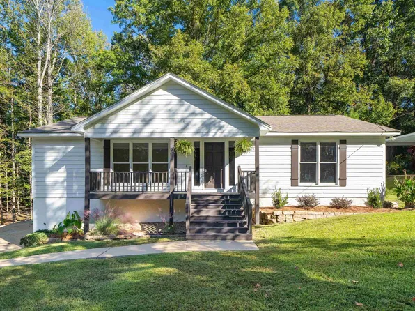 8569 Woodview Rd, Pinson, AL 35126