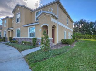 1902 Greenwood Valley Dr, Plant City, FL 33563
