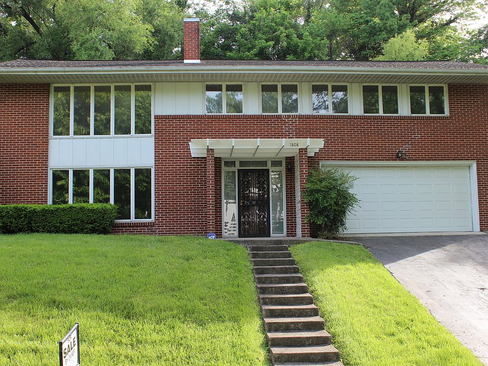 1st image of 1808 Lamont St