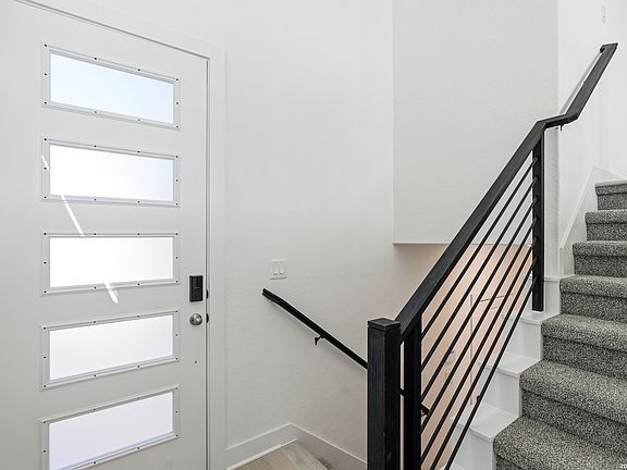 4th image of 20675 Huebner Rd Unit 531