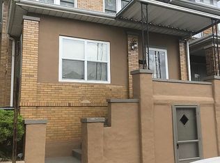 42 W 6th Ave, Williamson, WV 25661