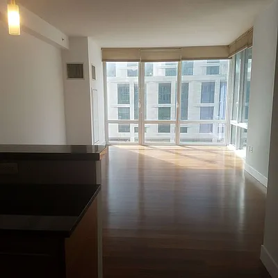 Rented by Living Quest Real Estate Inc. | media 41