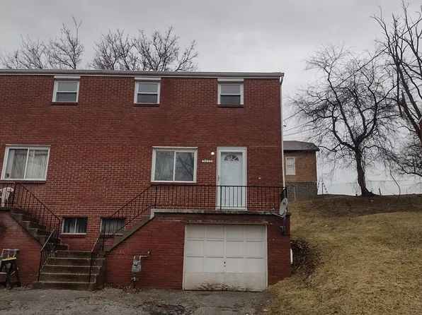 3050 Canbet Dr, Pittsburgh, PA 15234