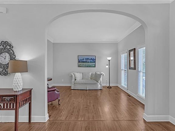 5th image of 3354 Keenland Rd
