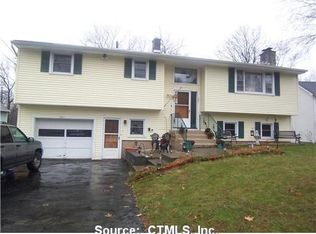 261 Lakeside Blvd E, Waterbury, CT 06708