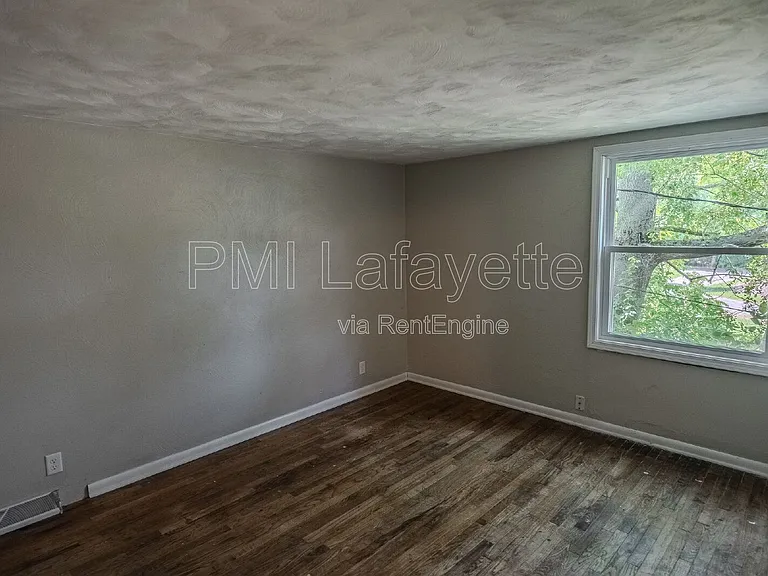 436 Lamplighter Ln — Photo 6
