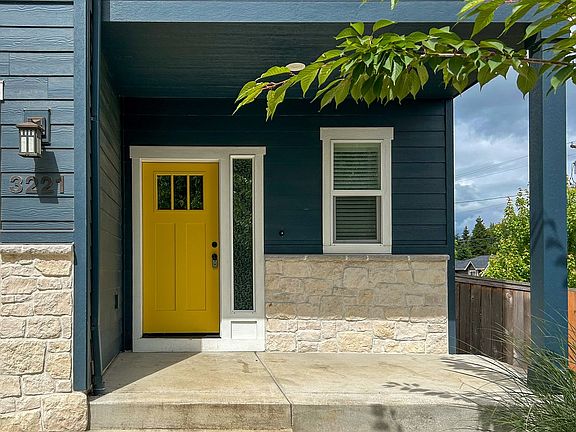 4th image of 3221 & 3223 Pheasant Ave SE #3221