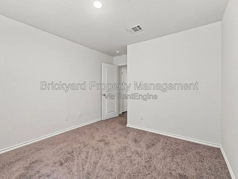 601 Banner Ave — Photo 13