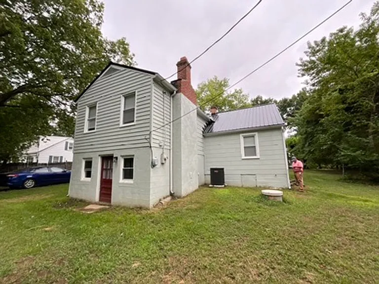 226 Fairgrounds Rd — Photo 3