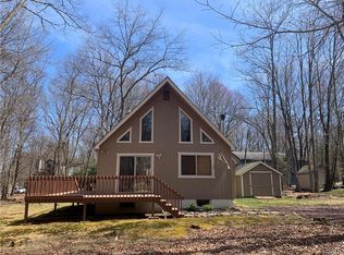 22 Hugo Dr, Albrightsville, PA 18210