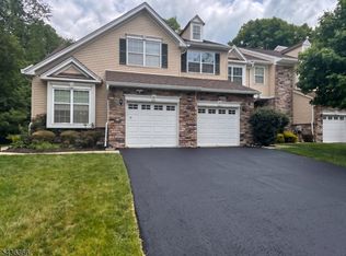 39 Lamerson Cir, Budd Lake, NJ 07828