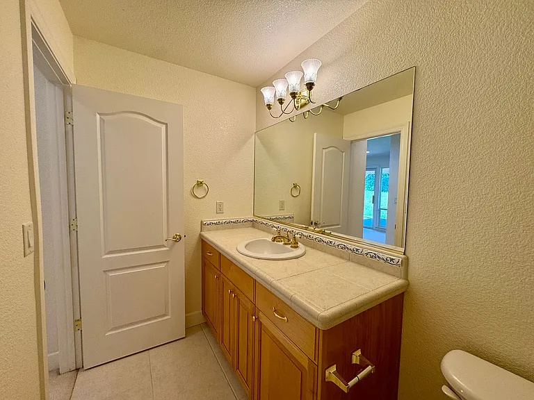 6255 Peacock Way — Photo 37