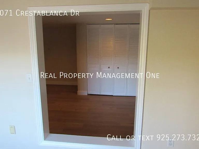 3071 Crestablanca Dr — Photo 23