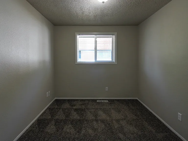 1549 Salishan St SE — Photo 25