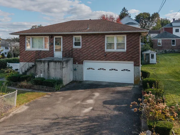 82 Hotchkiss Street, Waterbury, CT 06704