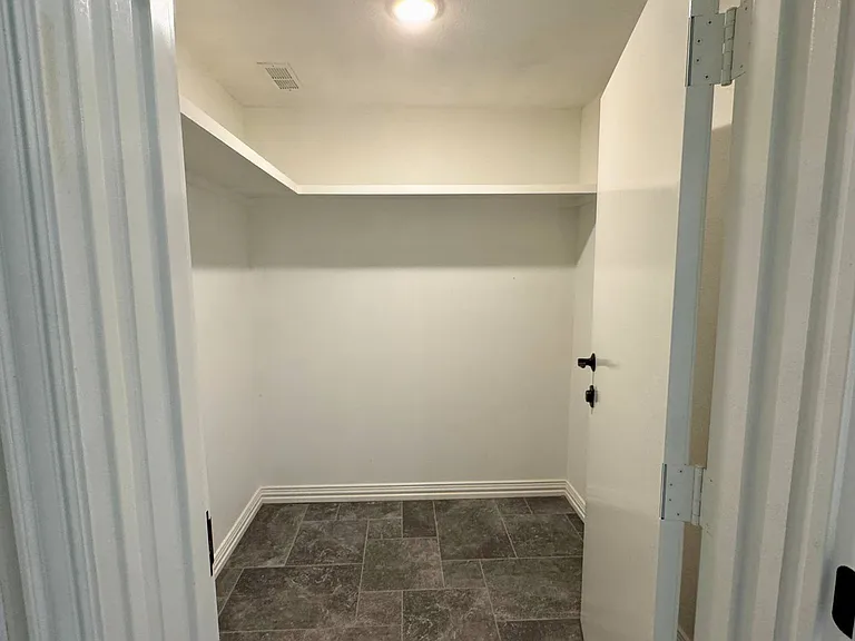 8 Gilbert Rd — Photo 30