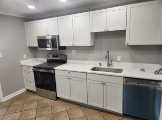 2017 E 59th St, Savannah, GA 31404