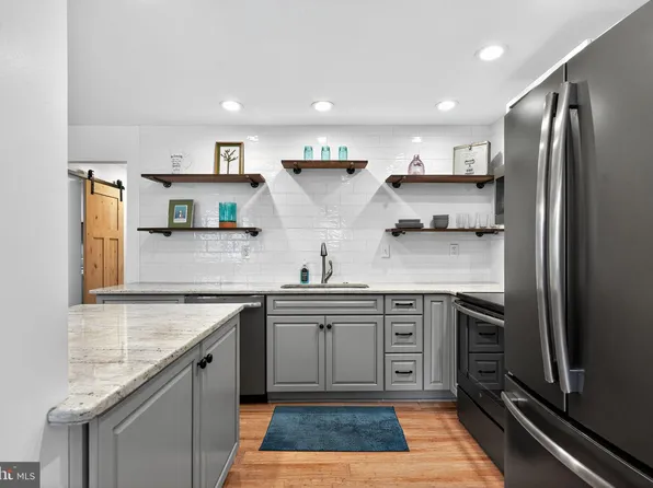 908 Yardley Cmns, Yardley, PA 19067