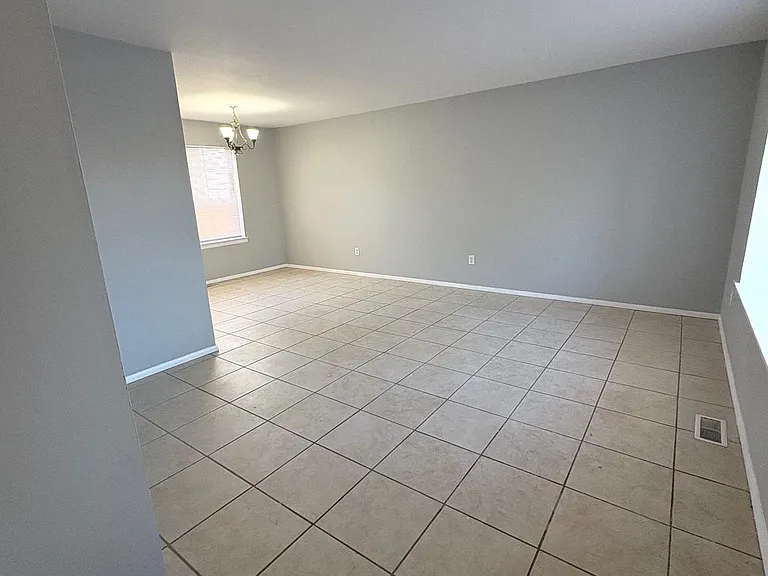 108 Aspen Ct — Photo 5
