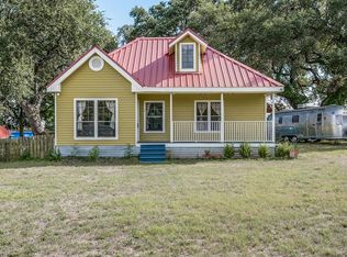 1905 Laubach Rd, Seguin, TX 78155