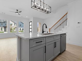 8918 Lowell St, Rowlett, TX 75089