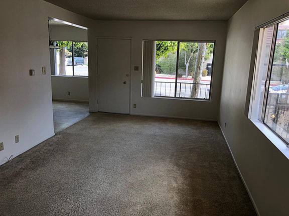 4th image of 503 W 39th St APT 1