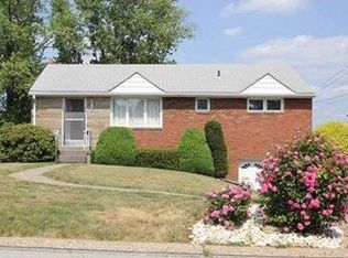 5269 Meadowcrest Rd, Pittsburgh, PA 15236