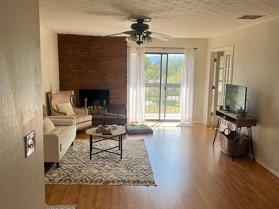 1st image of 961 Lakeside Dr APT 308