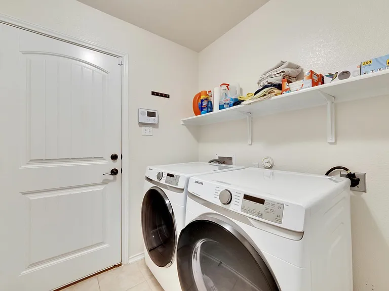 316 Gold Star Dr — Photo 6