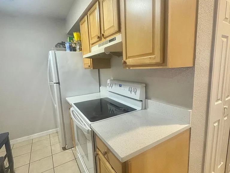 Park Manor Dr — Photo 10