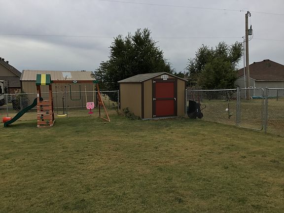 2nd image of 13658 Oak Hill Dr