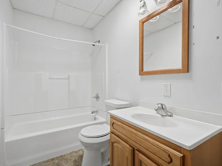 166 Cove Hl — Photo 19