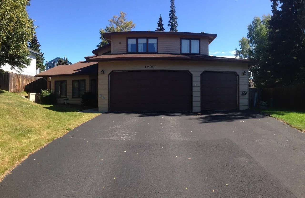 5 Bedroom Home in Kempton Hills! — Photo 1