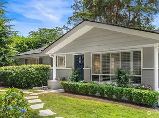 2831 Hunts Point Rd, Bellevue, WA 98004