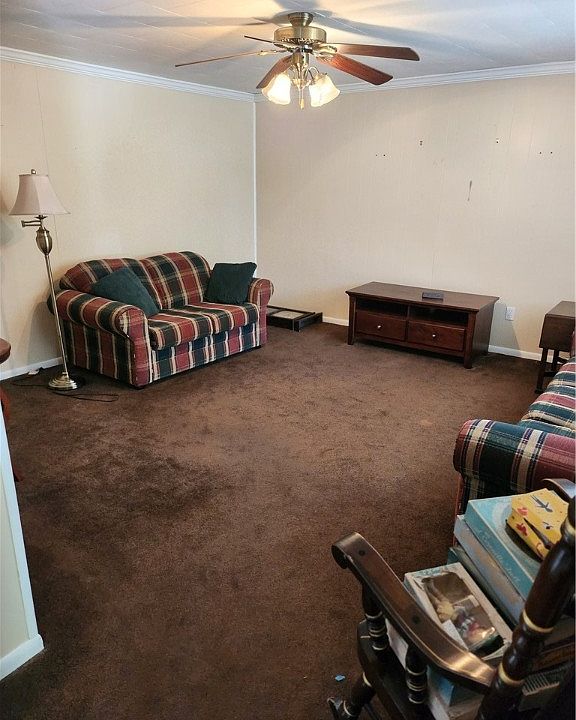 2nd image of 2215 Church St