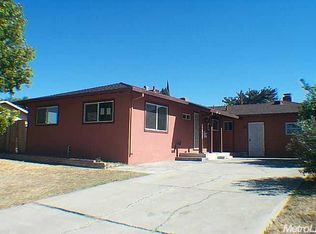 14 W Pardee Ln, Stockton, CA 95207