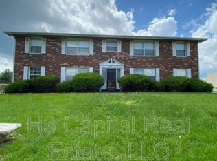 321 Gettysburg Rd APT E, Belleville, IL 62226