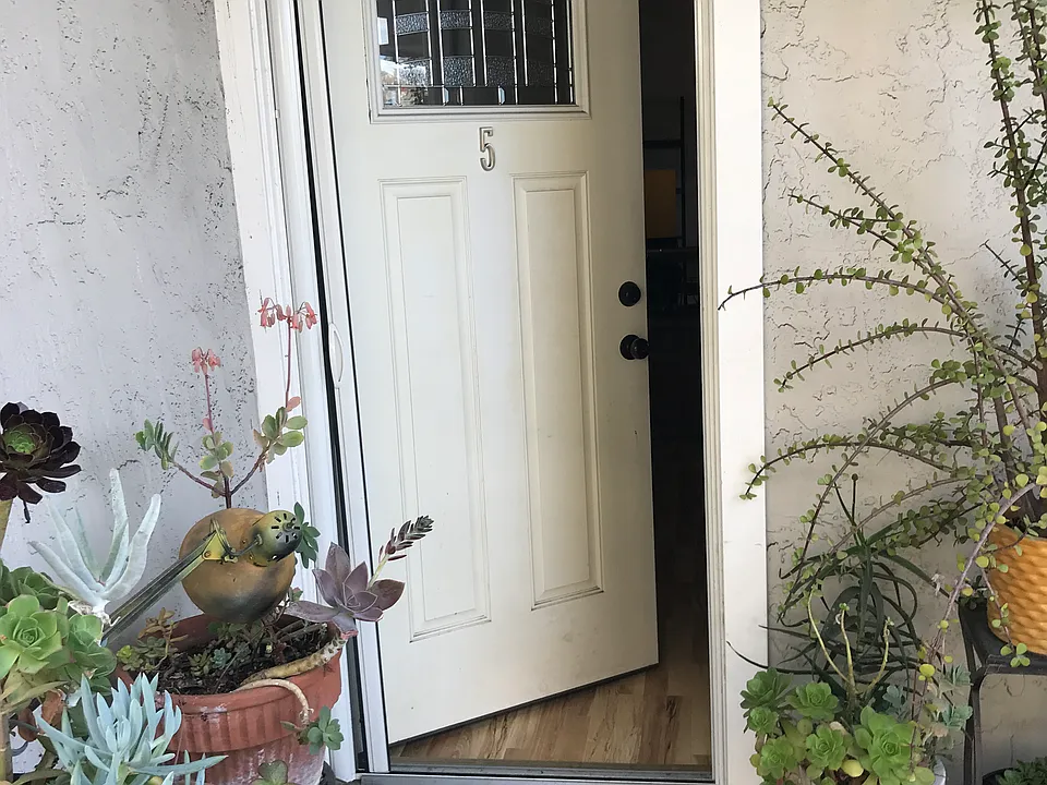 665 Iris Ave #5