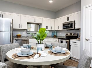 West Shire Village, Ocala, FL 34476