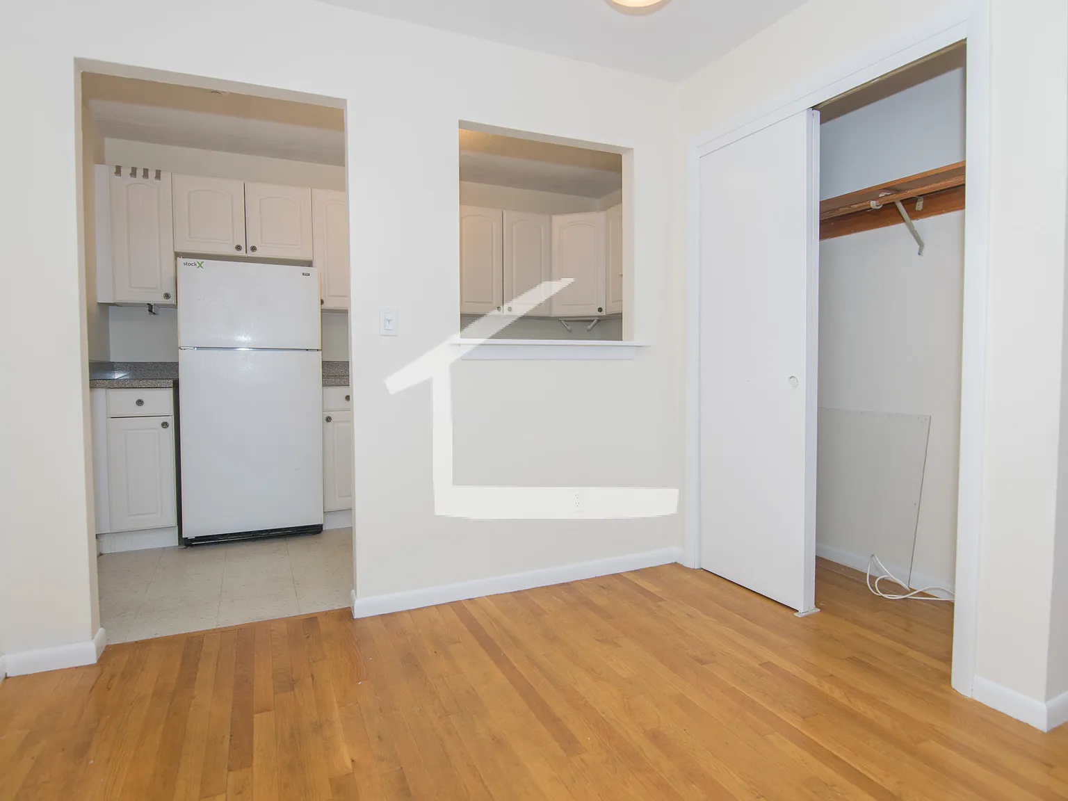 2 bed, 750 sqft, $2,950 — Photo 3