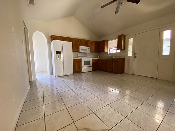 4th image of 110 Abbeville Dr