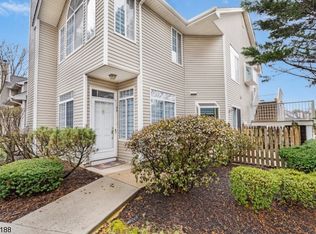 89 Birchwood Rd, Bedminster, NJ 07921